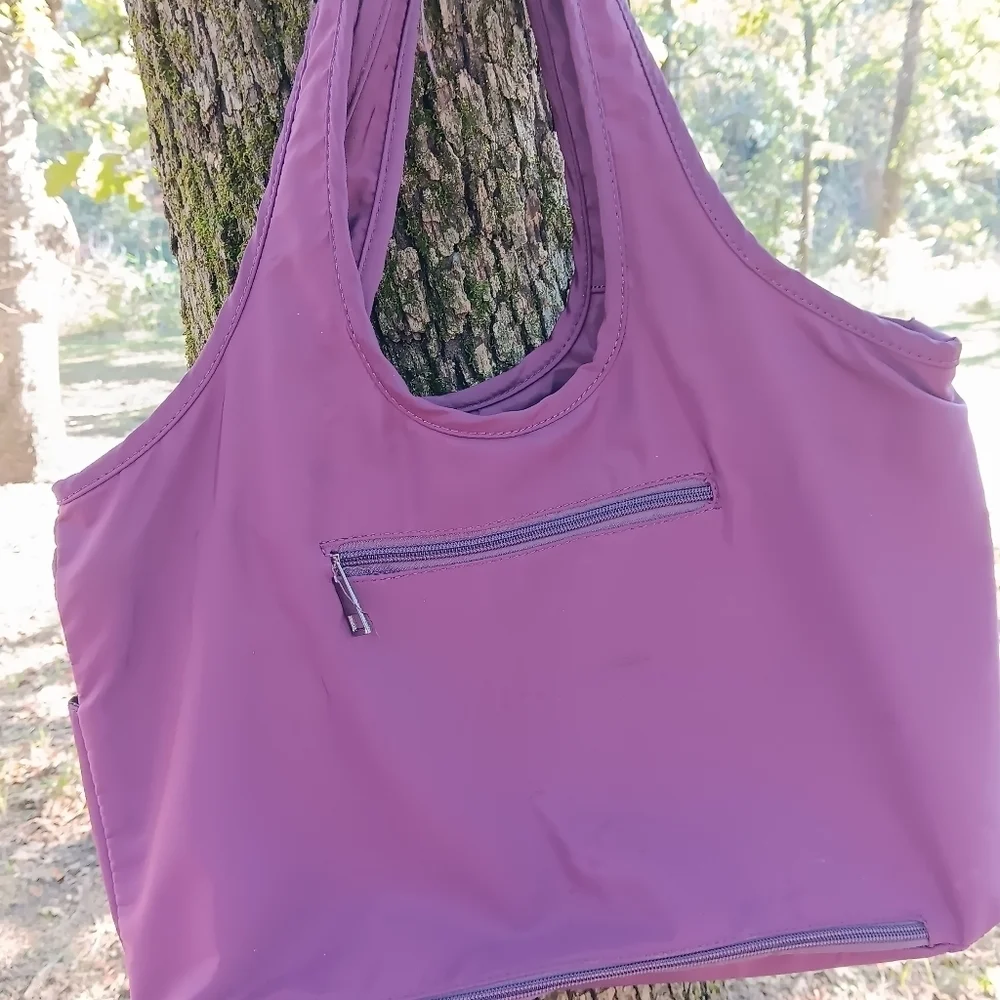 Travel Tote - Picture 7 of 7